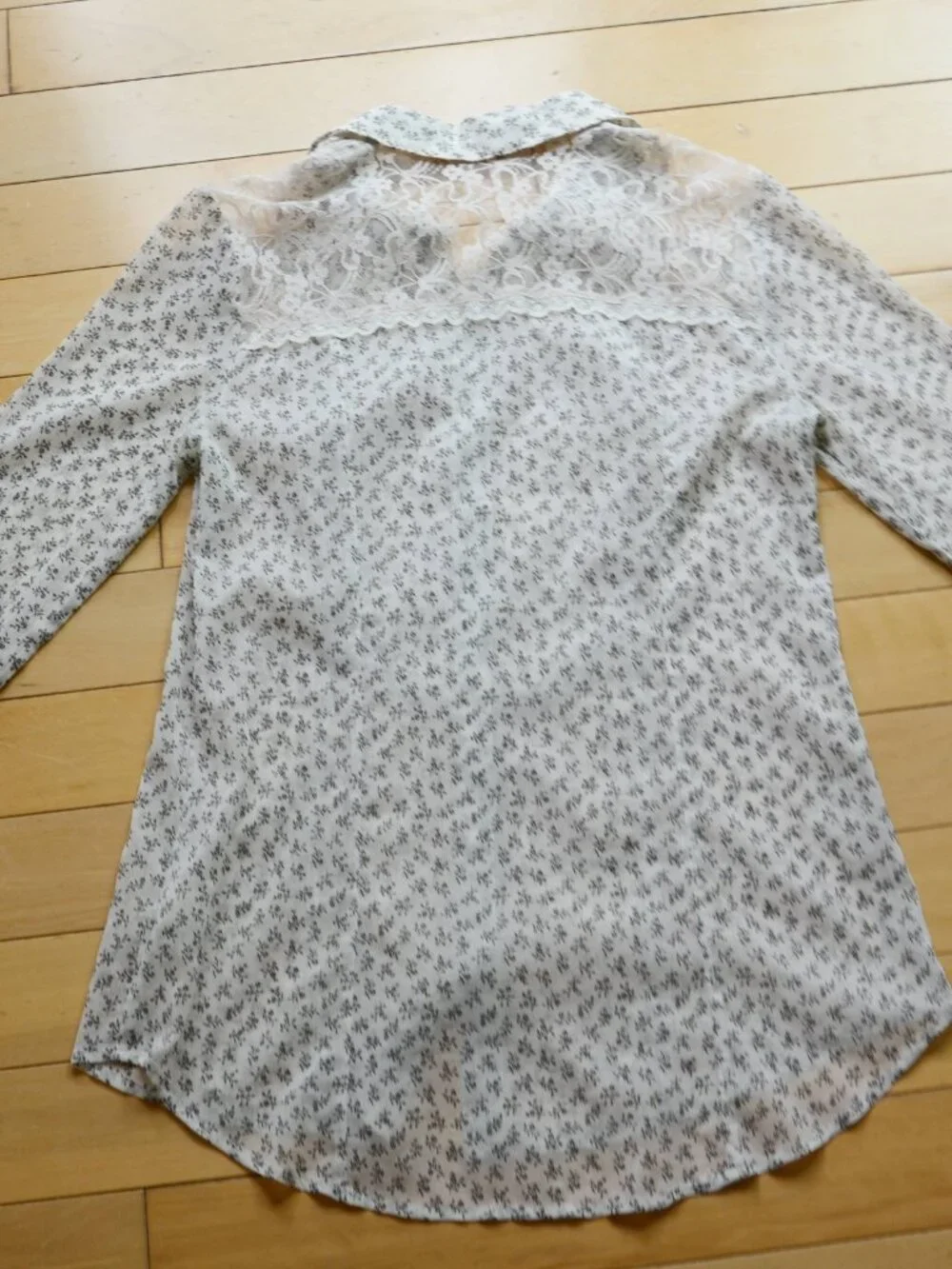 FREE PEOPLE Women's Sheer Floral Button Up Long Sleeve Lace Inserts Size S